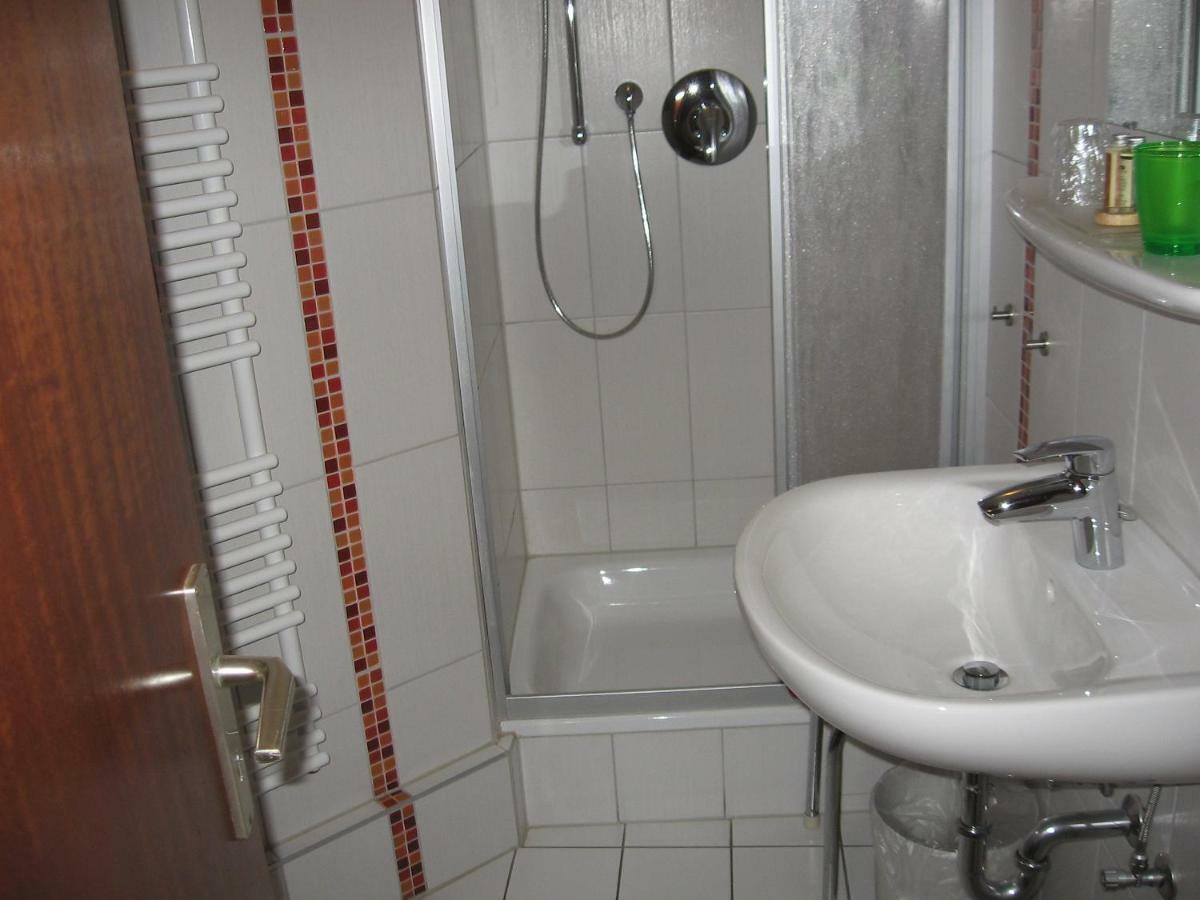Pension Haus Ursula Κόμπλεντς Εξωτερικό φωτογραφία